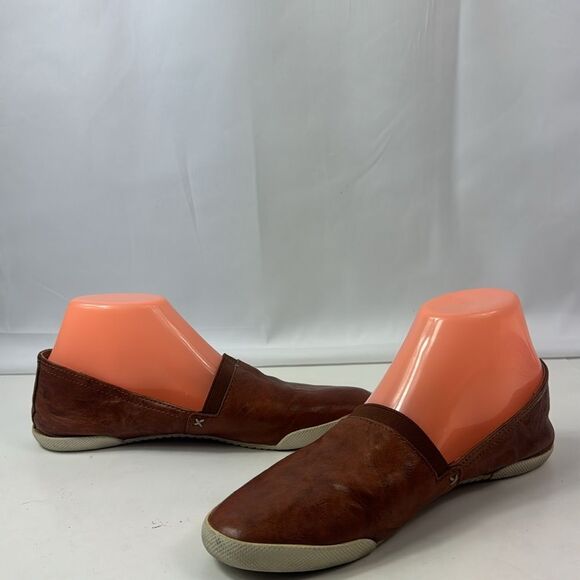 Frye Melanie Brown Leather Women's Slip On Shoes - Picture 4 of 15